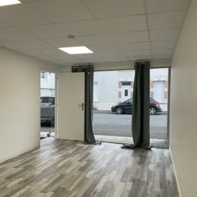 Vente de murs de boutique - Challans (85300)-photo-8