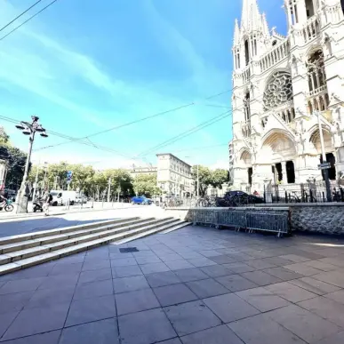 Location Local Commercial - Marseille 1er (13001)-photo-3