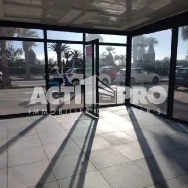 Vente de murs de boutique - Canet-en-Roussillon (66140)-photo-2