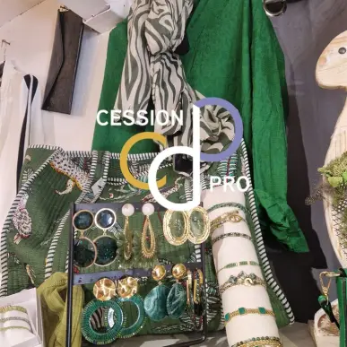 Vente - Bijouterie - Habillement - Maroquinerie - Gard (30)-photo-1