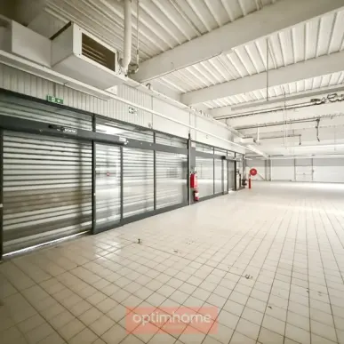 Vente de murs de boutique - Amigny-Rouy (02700)-photo-4