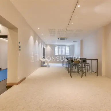 Vente - Hôtel - Paris 17ème (75017)-photo-2