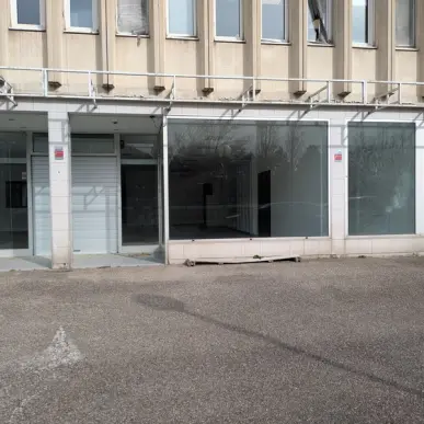 Vente de murs de boutique - Quaix-en-Chartreuse (38950)-photo-2
