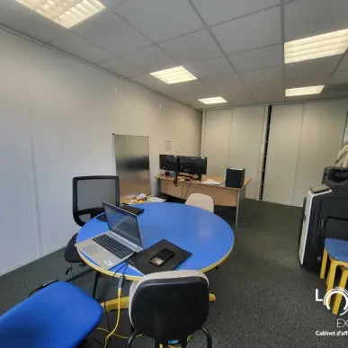 Location Bureau - Le clion sur mer (44210)-photo-1