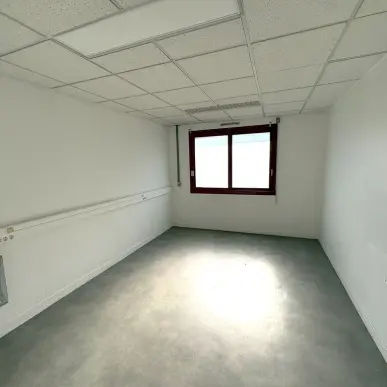 Location Bureau - Ancona (26200)-photo-2