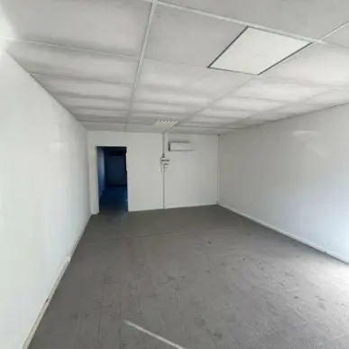 Location Local Commercial - Aubagne (13400)-photo-6