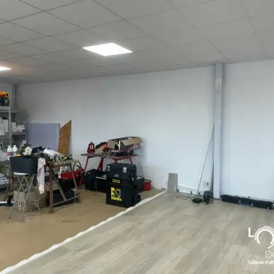 Vente de murs de boutique - Challans (85300)-photo-3