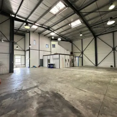 Location Local Commercial - Aubagne (13400)-photo-8
