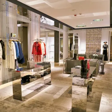 Vente - Chaussures - Habillement - Vaucluse (84)-photo-5