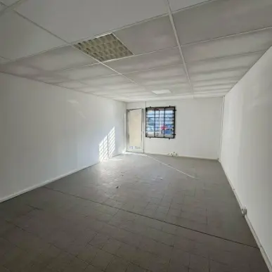 Location Local Commercial - Aubagne (13400)-photo-5