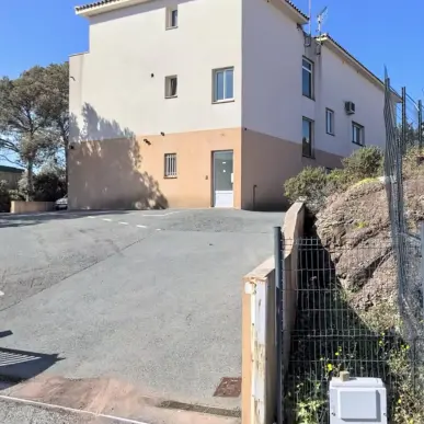 Vente Entrepôt / Local d'activités - Var (83)-photo-1