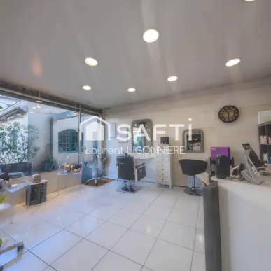 Vente - Bricolage - Bureautique - Esthétique - Onglerie - Férolles-Attilly (77150)-photo-2
