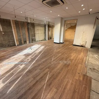 Location Local Commercial - Le vesinet (78110)-photo-2