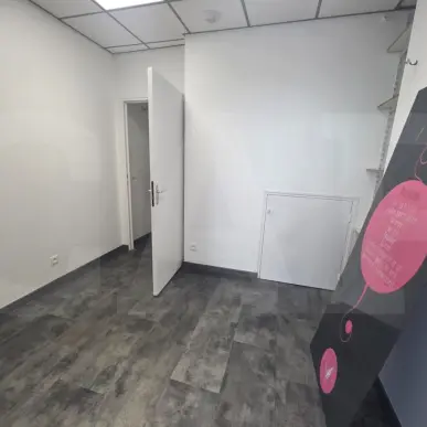 Location Local Commercial - Plaintel (22940)-photo-4