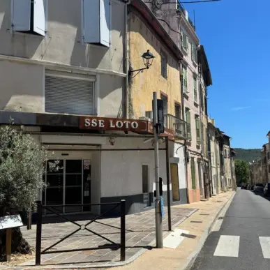 Vente de murs de boutique - Cuges-les-Pins (13780)-photo-3