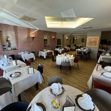 Vente - Hôtel - Restaurant - Lentigny (42155)-photo-4