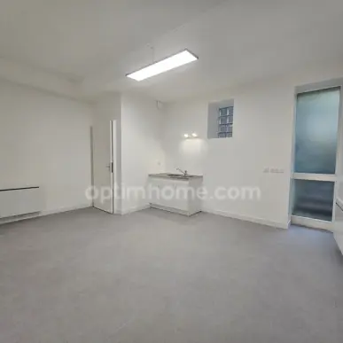 Location Local Commercial - Angouleme (16000)-photo-2