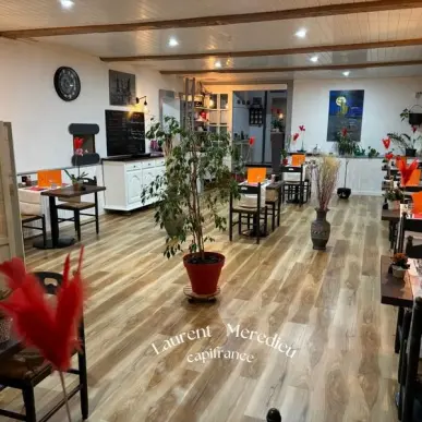 Vente - Hôtel - Restaurant - Café - Allas-Bocage (17150)-photo-5