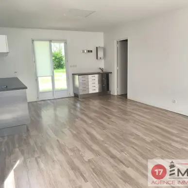 Vente Bureau - Bourgneuf (17220)-photo-1