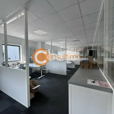 Vente Bureau - Saint-Aubin-de-Médoc (33160)-photo-3