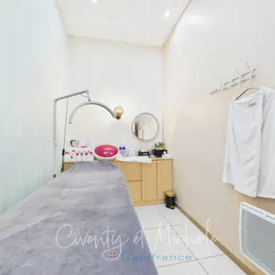 Vente - Esthétique - Fontaine-le-Puits (73600)-photo-4