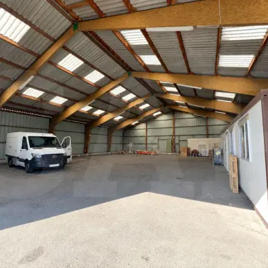 Location Entrepôt / Local d'activités - Saint-Jacques-de-la-Lande (35136)-photo-3