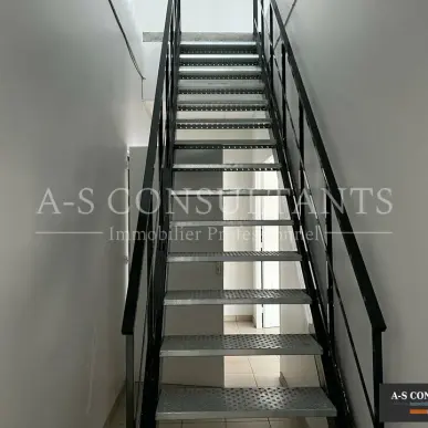 Vente de murs de boutique - Ambléon (01300)-photo-4