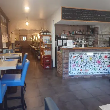 Vente - Bar - Restaurant - Cave à vins - Crêperie - Vins et spiritueux - Chaumont-sur-Loire (41150)-photo-3