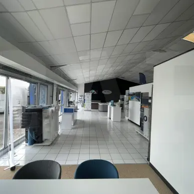 Location Local Commercial - Vannes (56000)-photo-1