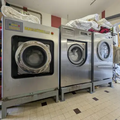 Vente - Blanchisserie - Pressing - Mably (42300)-photo-3