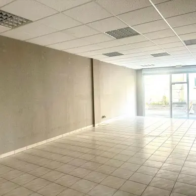 Location Local Commercial - Bagneux (49400)-photo-7