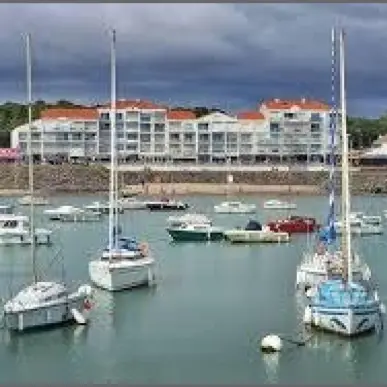 Vente de murs de boutique - Jard-sur-Mer (85520)-photo-5
