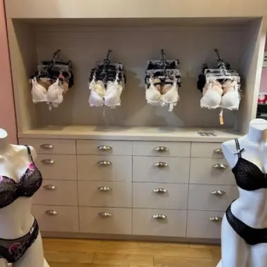 Vente - Lingerie - Besancon (25000)-photo-5