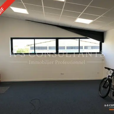 Location Bureau - Decines-charpieu (69150)-photo-1