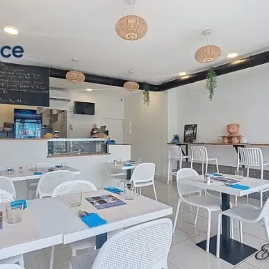 Vente - Restaurant - Pizzeria - Crêperie - Baie mahault (97122)-photo-2