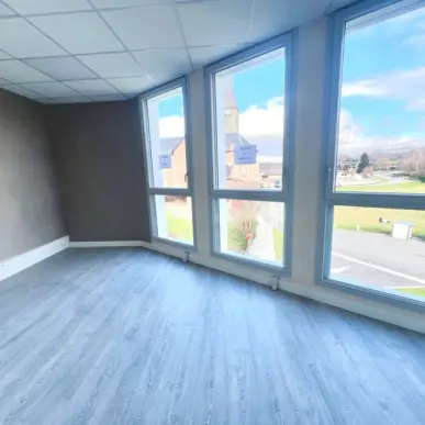 Vente de murs de boutique - Bloye (74150)-photo-4