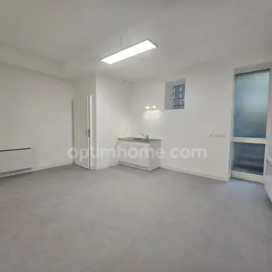 Location Local Commercial - Angouleme (16000)-photo-6