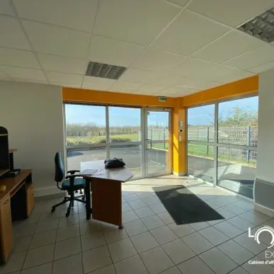 Vente Entrepôt / Local d'activités - La Chapelle-Heulin (44330)-photo-3