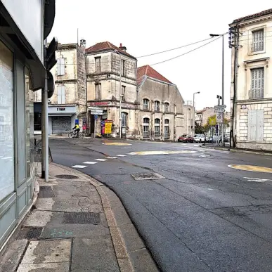 Vente Bureau - Angouleme (16000)-photo-3