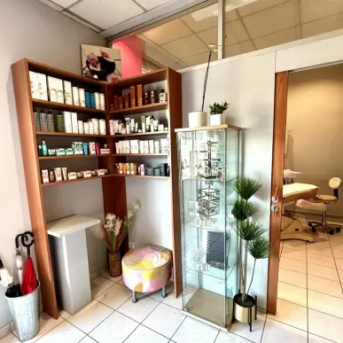 Vente - Auberge - Esthétique - Marseille 8ème (13008)-photo-2