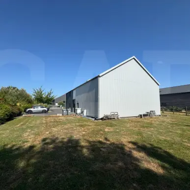Vente Entrepôt / Local d'activités - La Chapelle-des-Fougeretz (35520)-photo-1