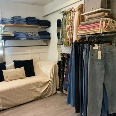 Vente - Habillement - Grasse (06130)-photo-7
