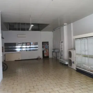 Vente de murs de boutique - Ainac (04000)-photo-6