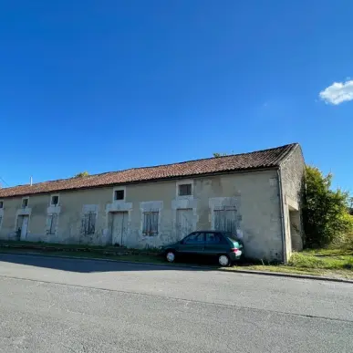 Vente Entrepôt / Local d'activités - Rouillac (16170)-photo-1