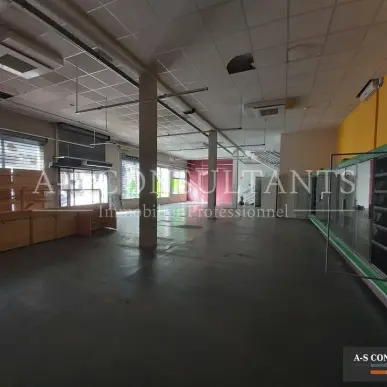 Vente de murs de boutique - Annonay (07100)-photo-6
