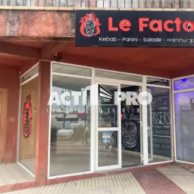 Vente de murs de boutique - Canet-en-Roussillon (66140)-photo-1
