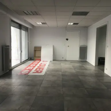 Location Local Commercial - Seine-et-Marne (77)-photo-4