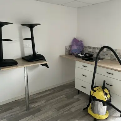 Vente de murs de boutique - Challans (85300)-photo-3