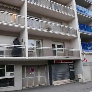 Vente de murs de boutique - Saint-Etienne (42000)-photo-4