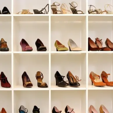 Vente - Chaussures - Habillement - Canet-en-Roussillon (66140)-photo-3